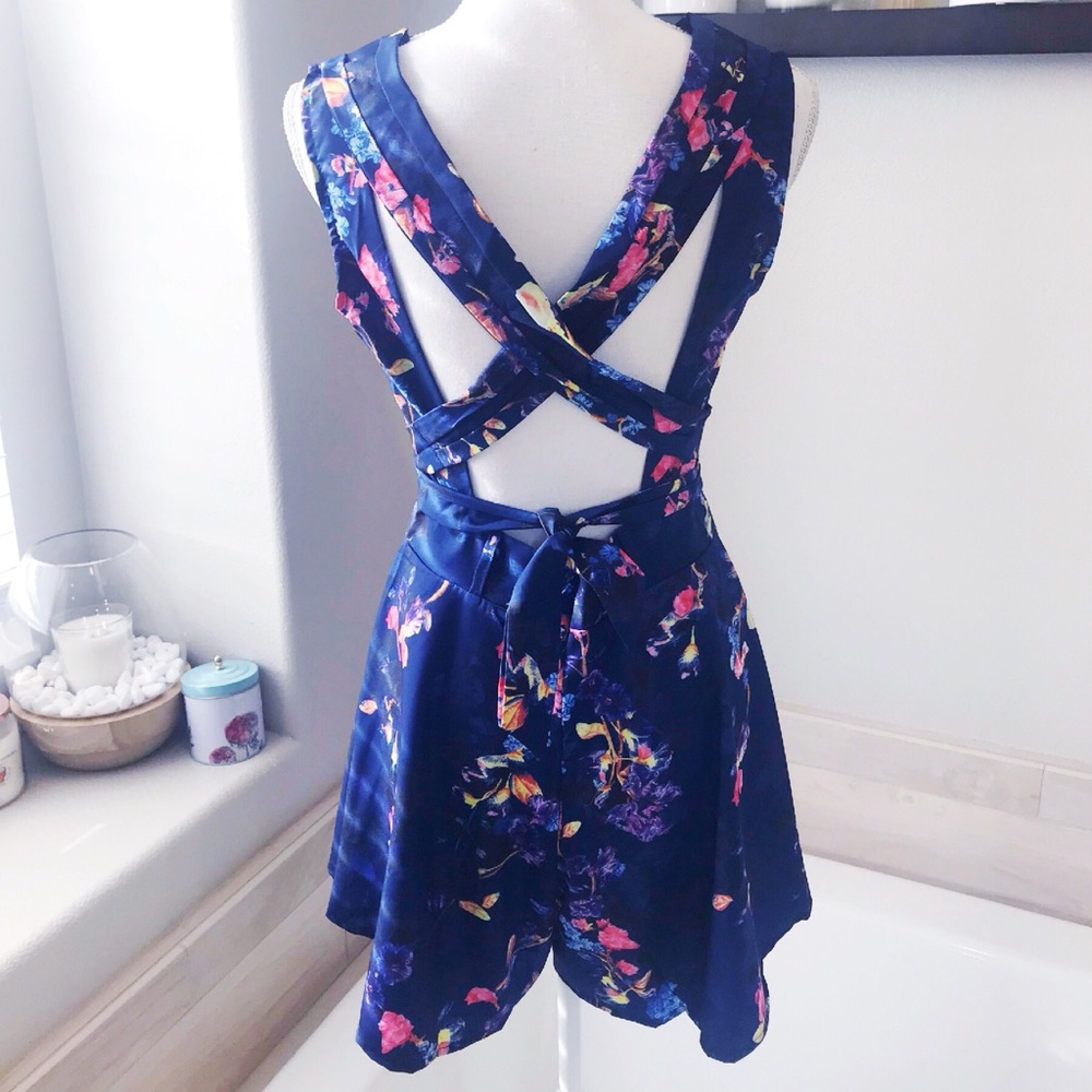 LAST 1️⃣ Sapphire blue floral romper - Picture 5 of 6